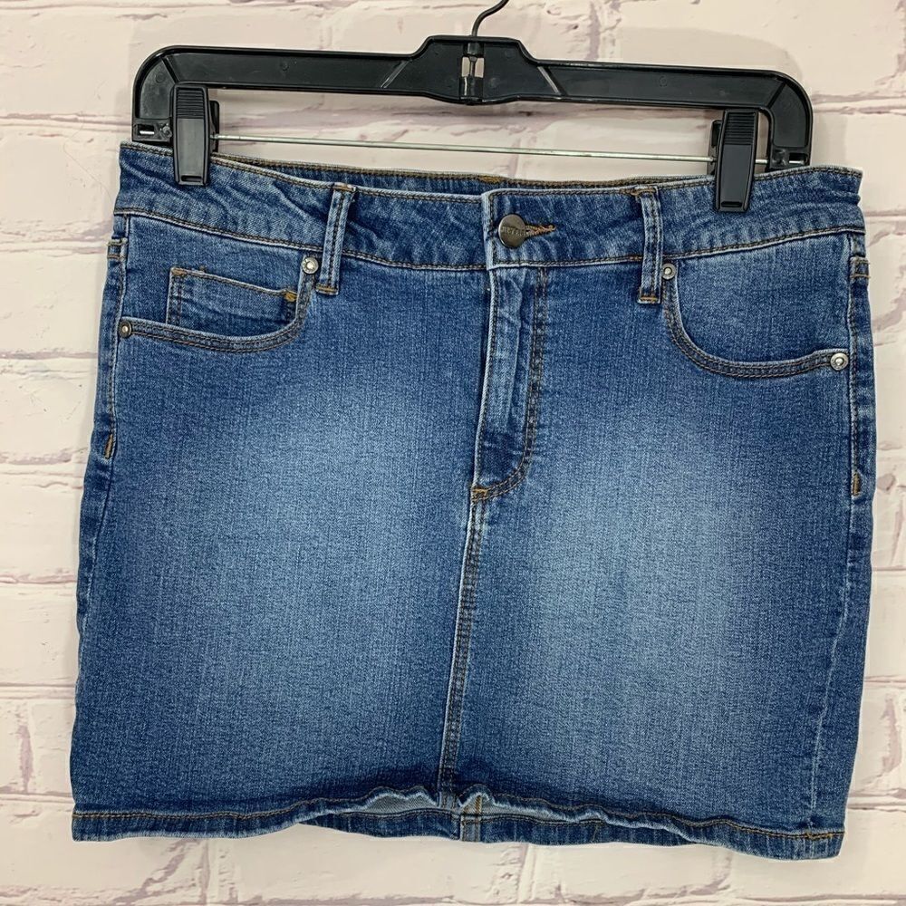 Just Fab size 30/small jean skirt